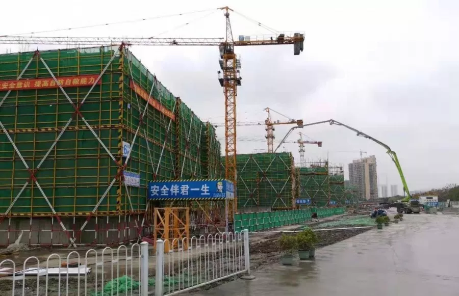 市北32號地塊提前完成地下室結(jié)頂！
